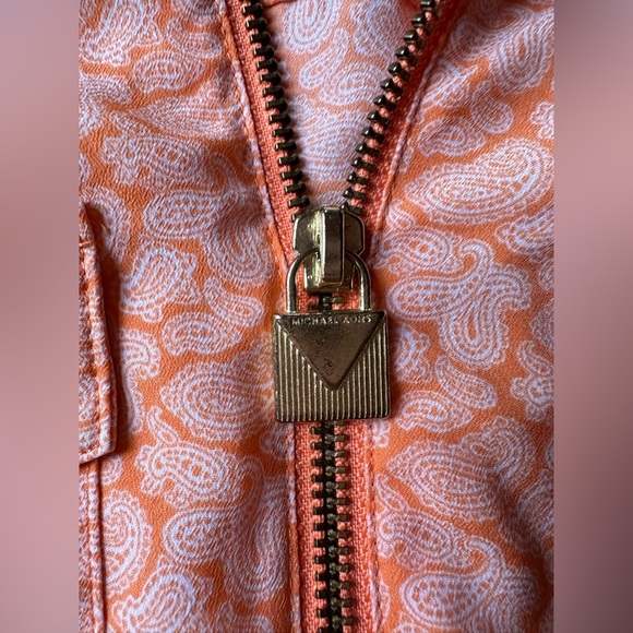 Michael Michael Kors women’s orange zippered pocket roll tab sleeves paisley - Picture 8 of 8